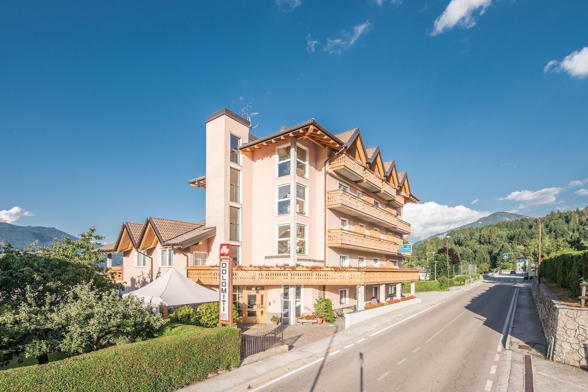 Vista Exterior Hotel Dolomiti