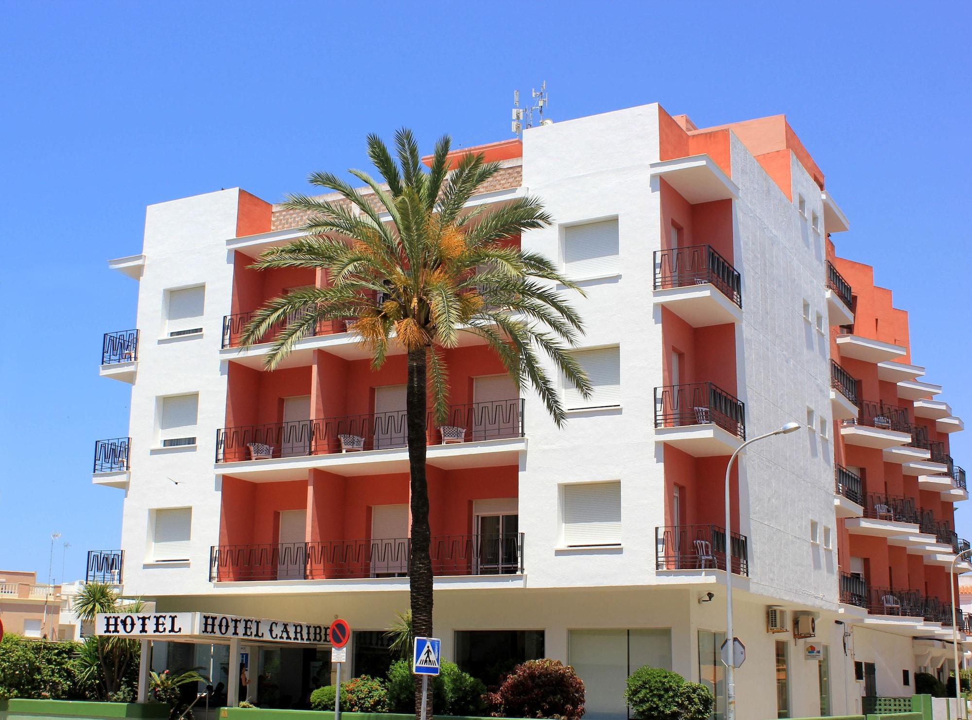 Vista Exterior Hotel Caribe