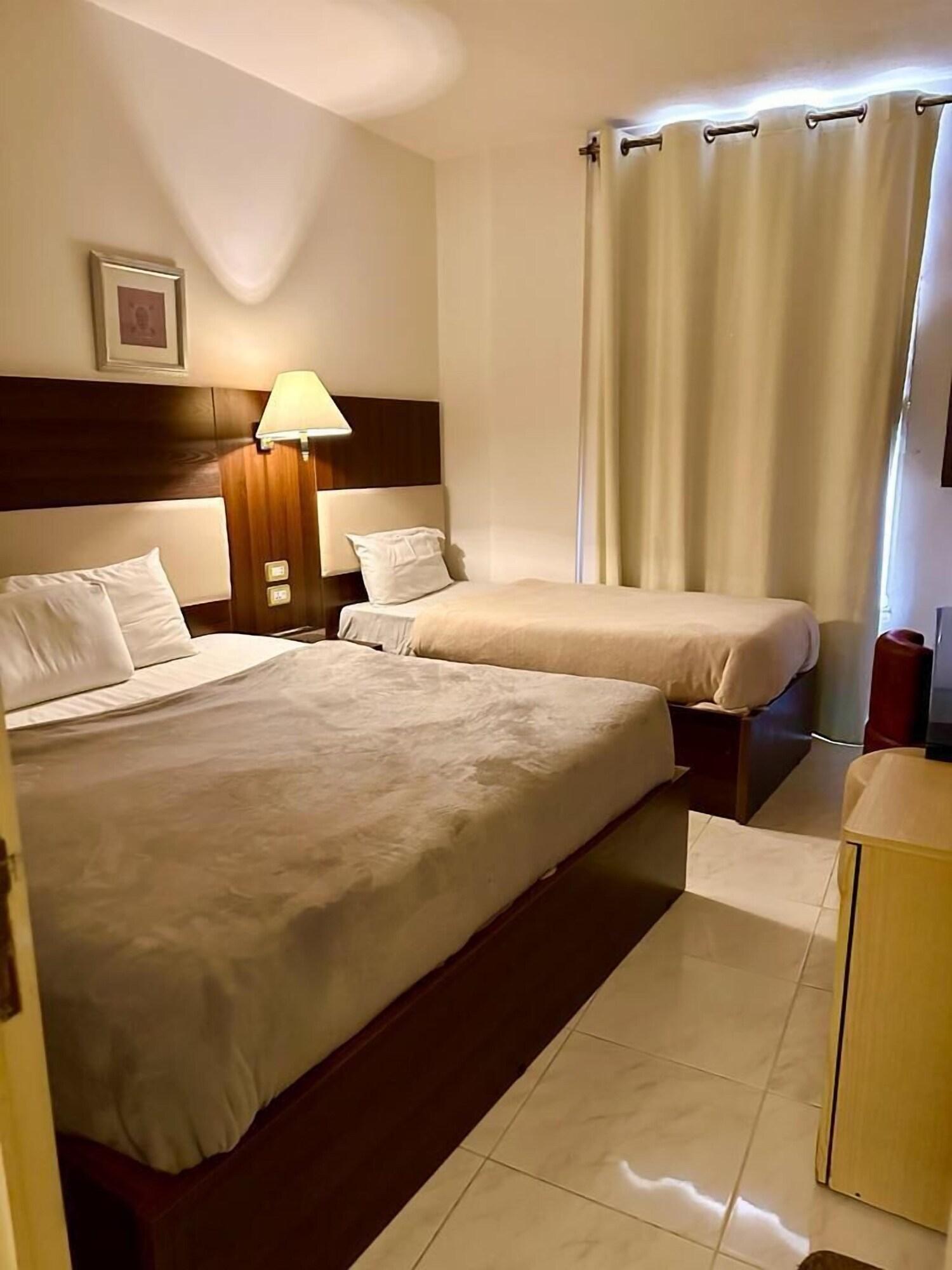 Varios Petra town check-Inn