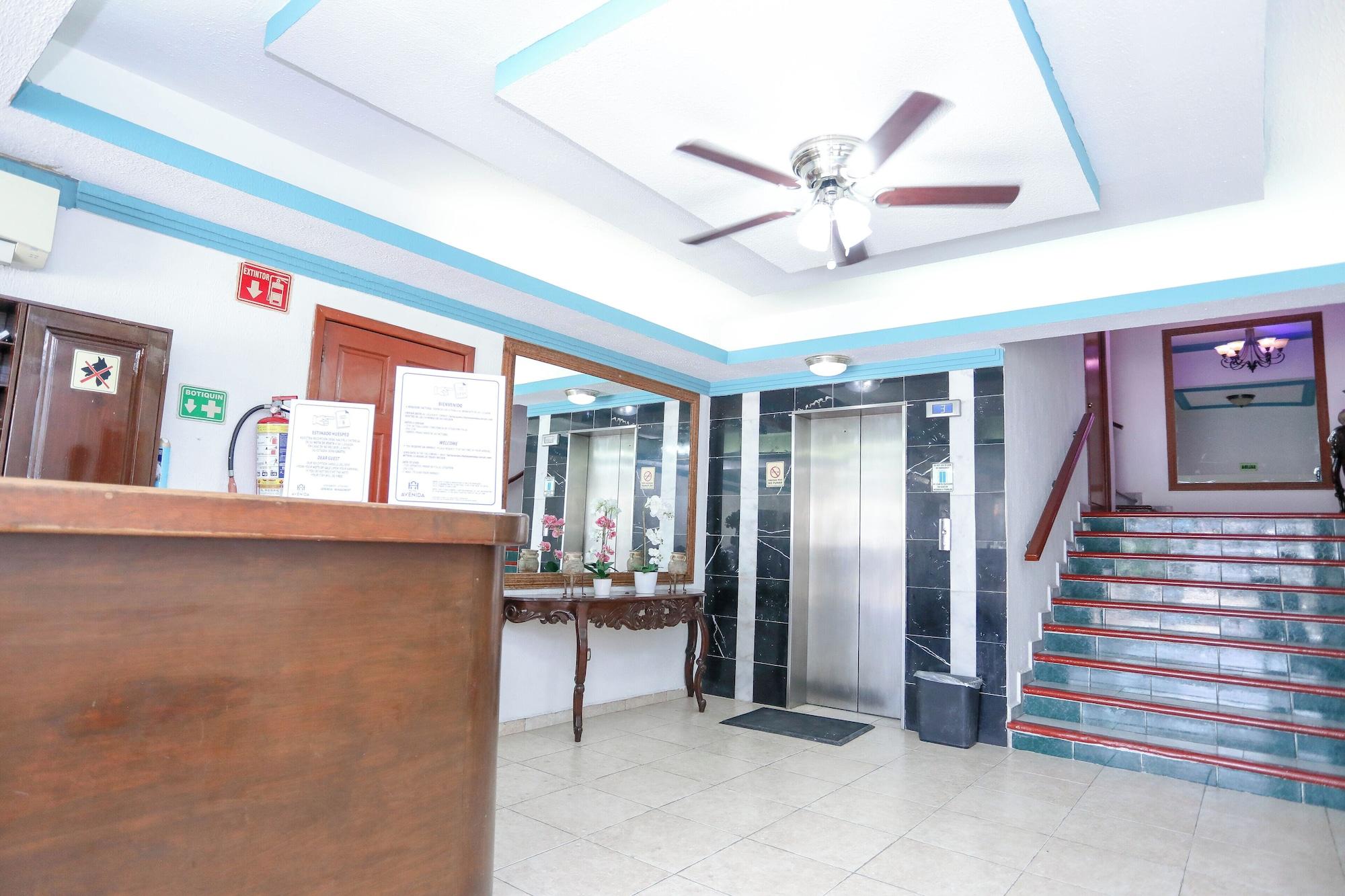 Vista Lobby Hotel Avenida Cancun