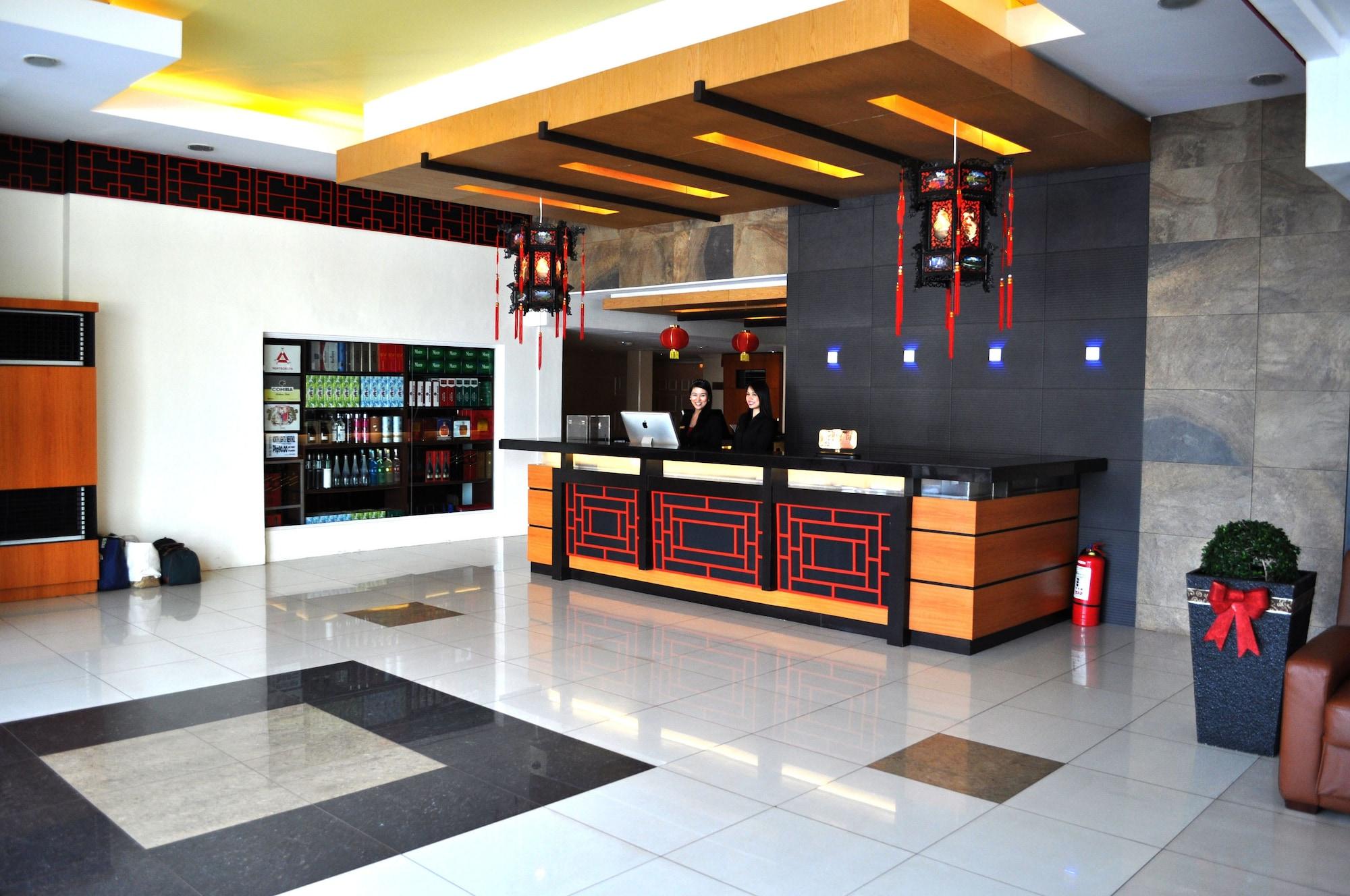 Vista Lobby Subic Bay Venezia Hotel