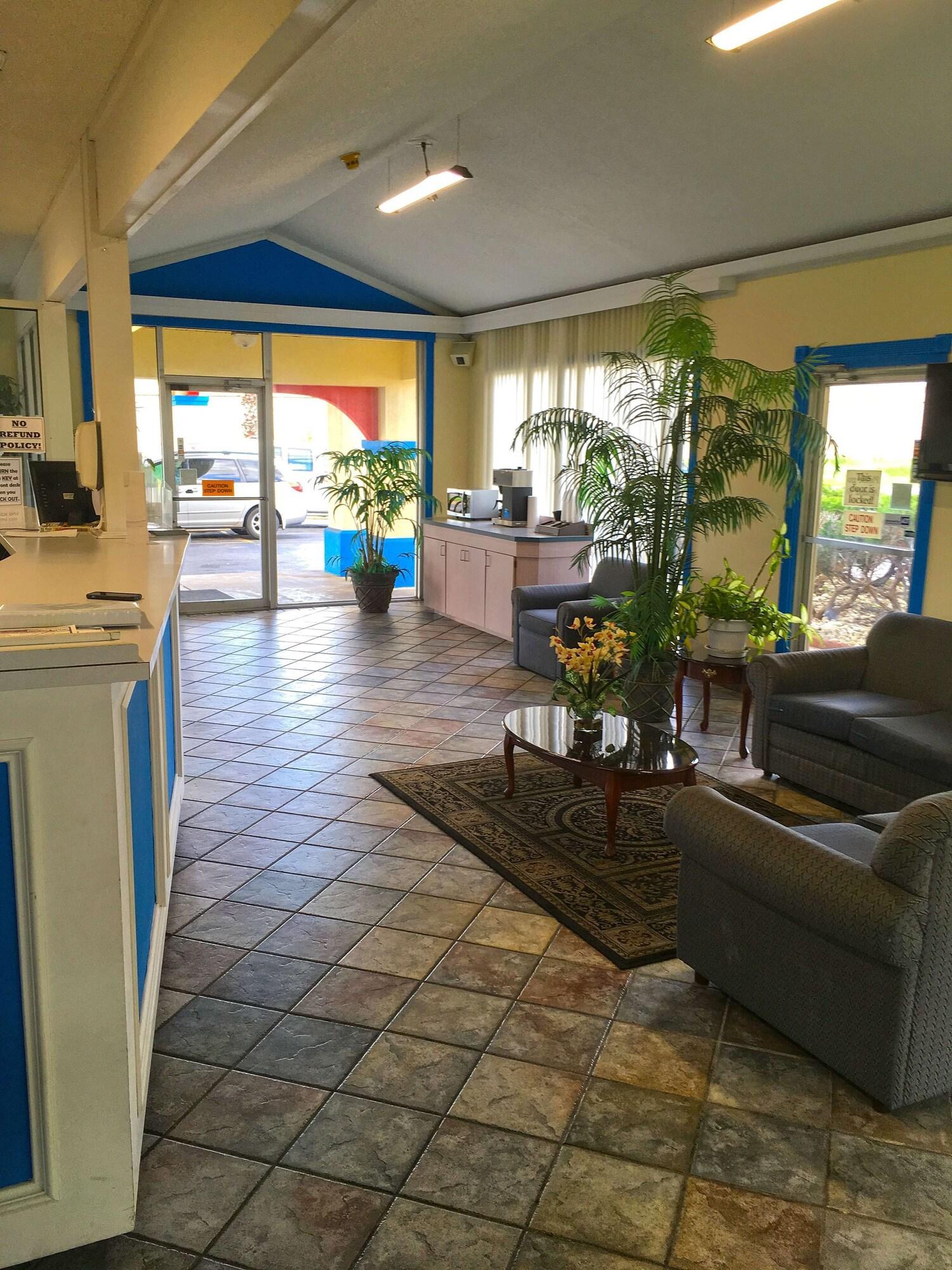 Vista Lobby Americas Best Value Inn Beaumont, TX