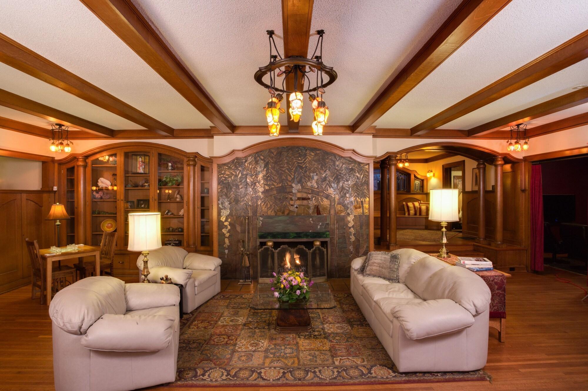 Vista Lobby Stewart Inn