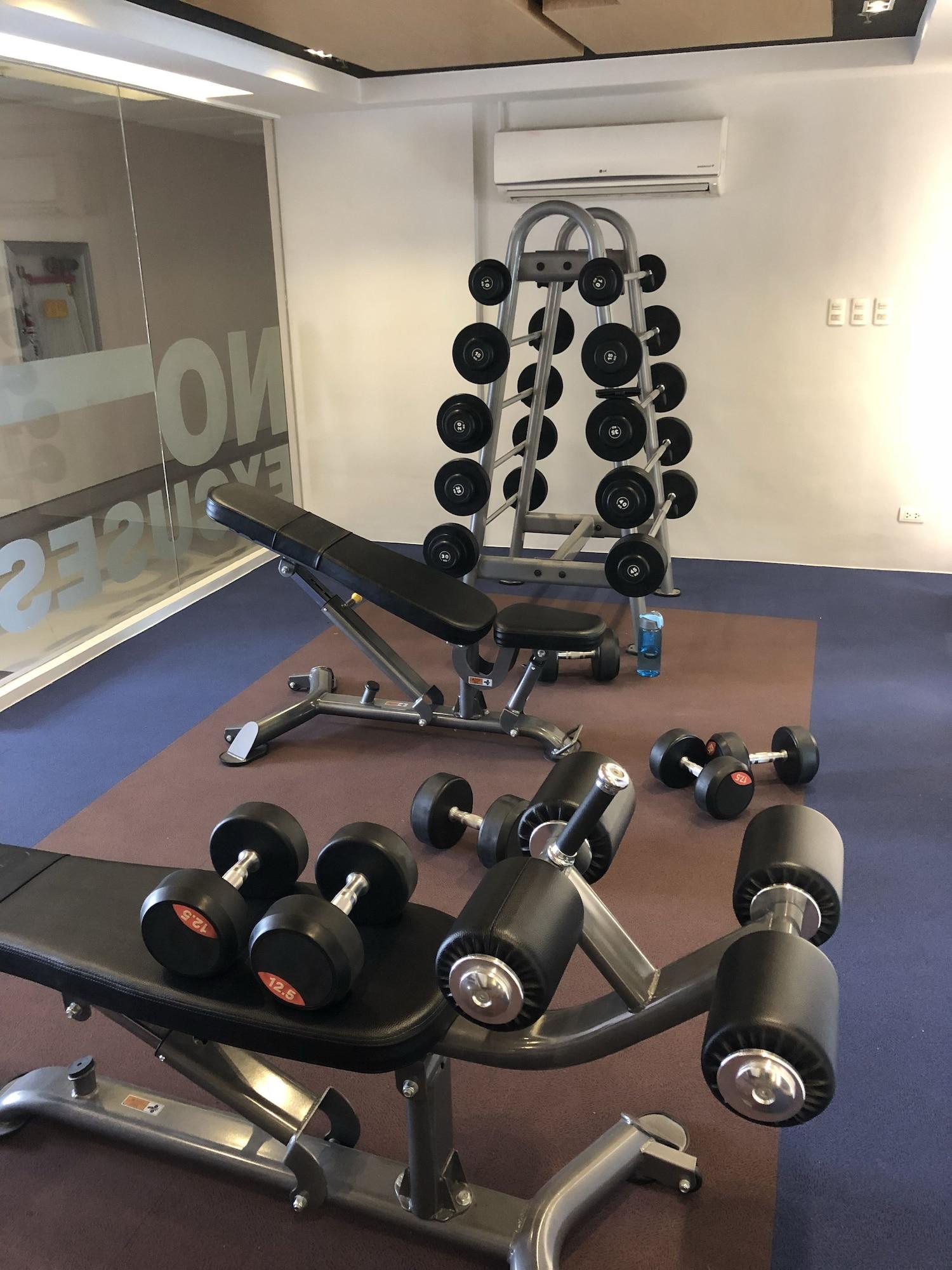 Gimnasio Cubao ManhattanHeights Unit 4Q Tower D