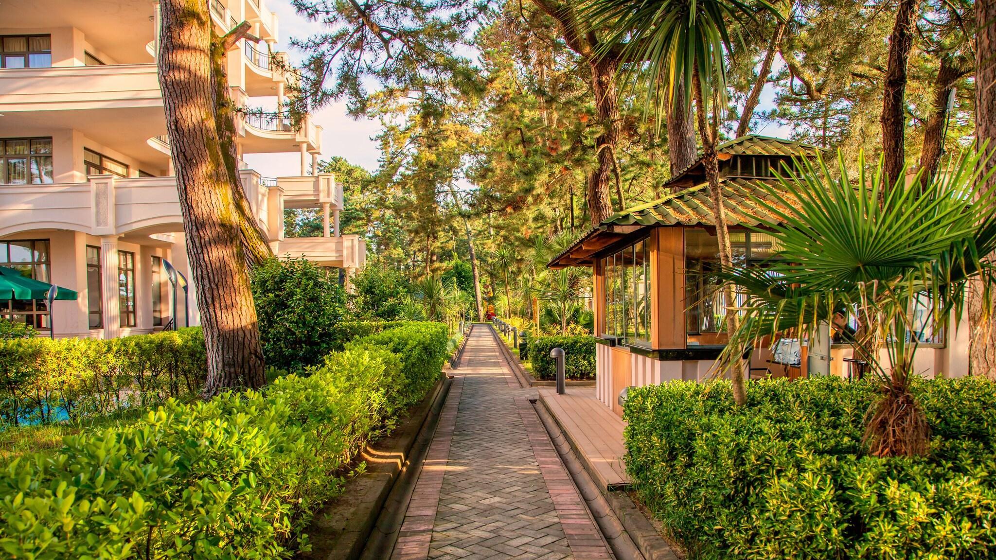 Vista Exterior Georgia Palace Hotel & SPA