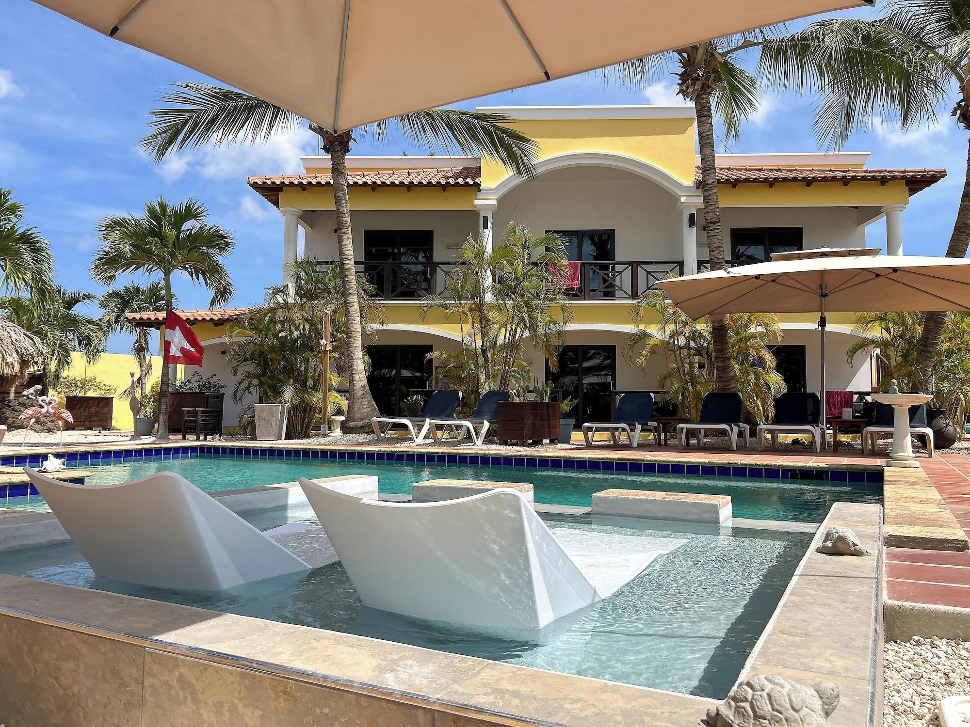 Vista Exterior Boutique Hotel Sonrisa Bonaire - Adults Only