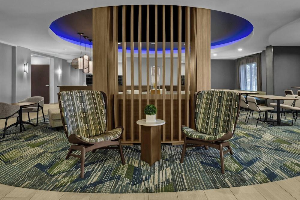 Vista Lobby SpringHill Suites Lehi at Thanksgiving Point