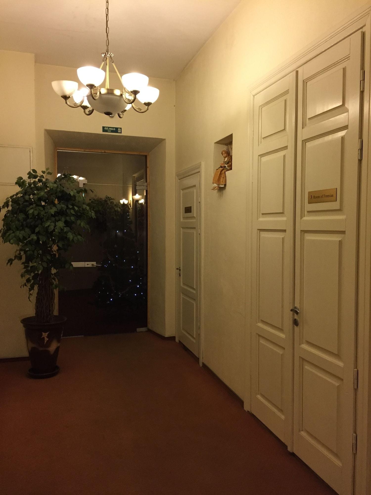 Vista Lobby Florens Boutique