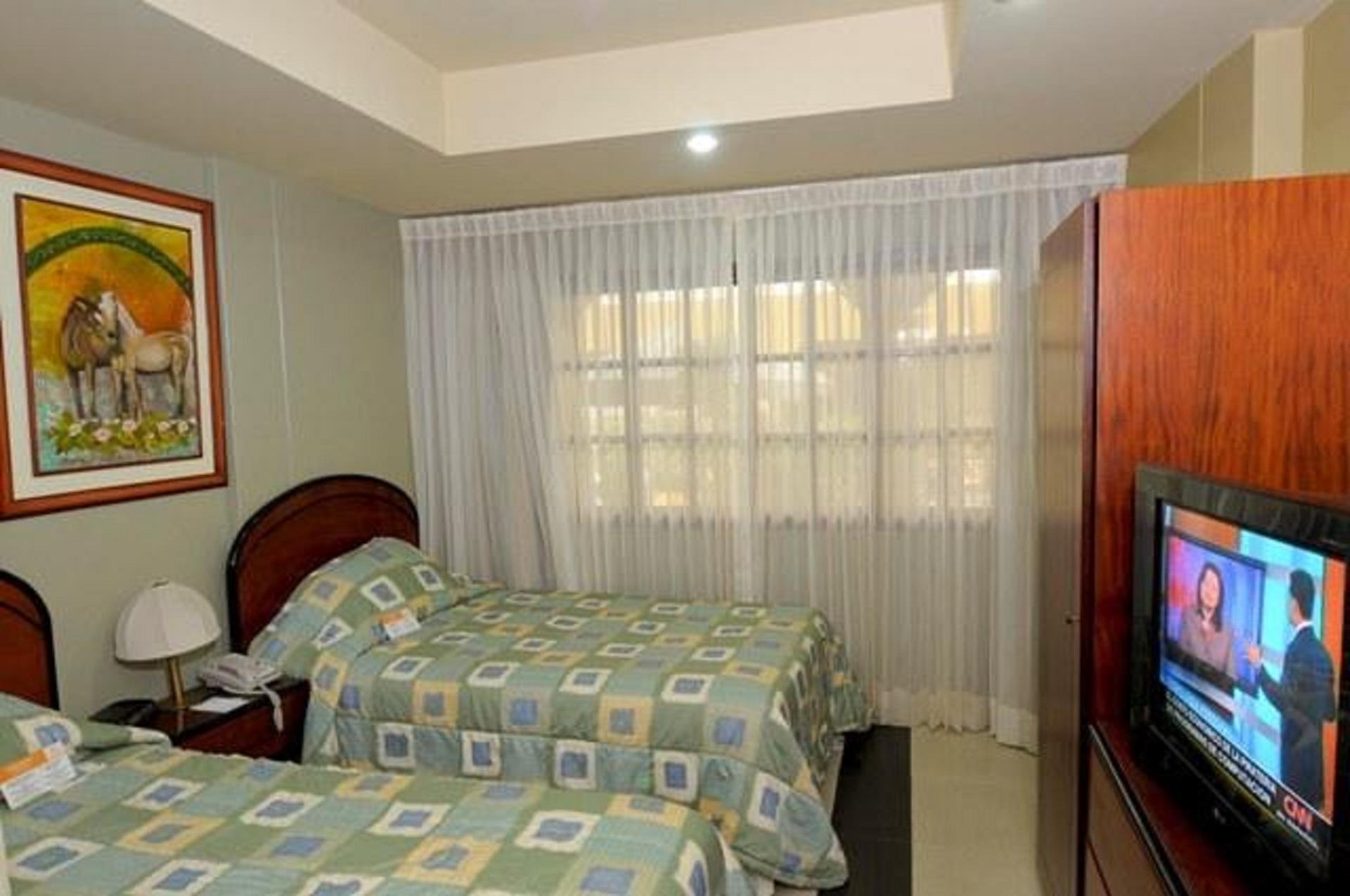 Guest room amenity Hotel Ramada
