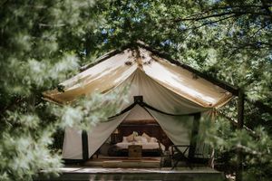 Alojamiento - Whispering Springs Wilderness Retreat