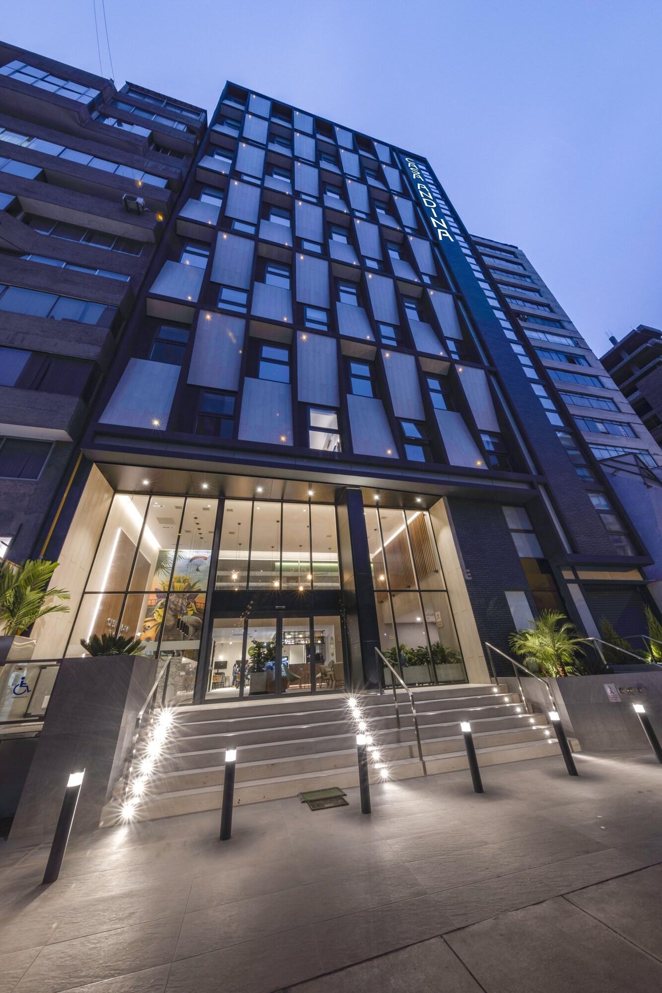 Vista Exterior Casa Andina Standard Benavides