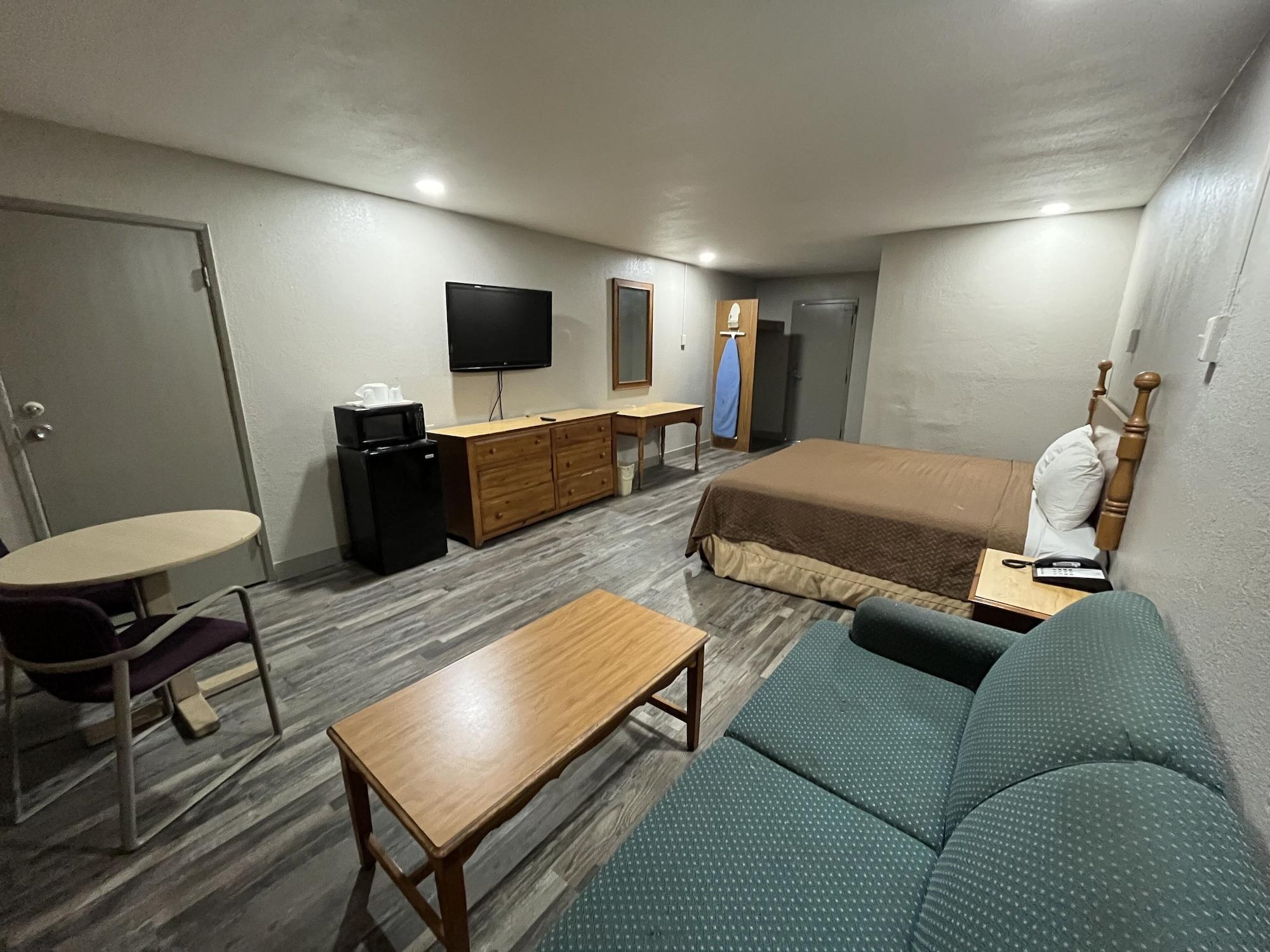 Habitación Mid Towne Inn and Suites