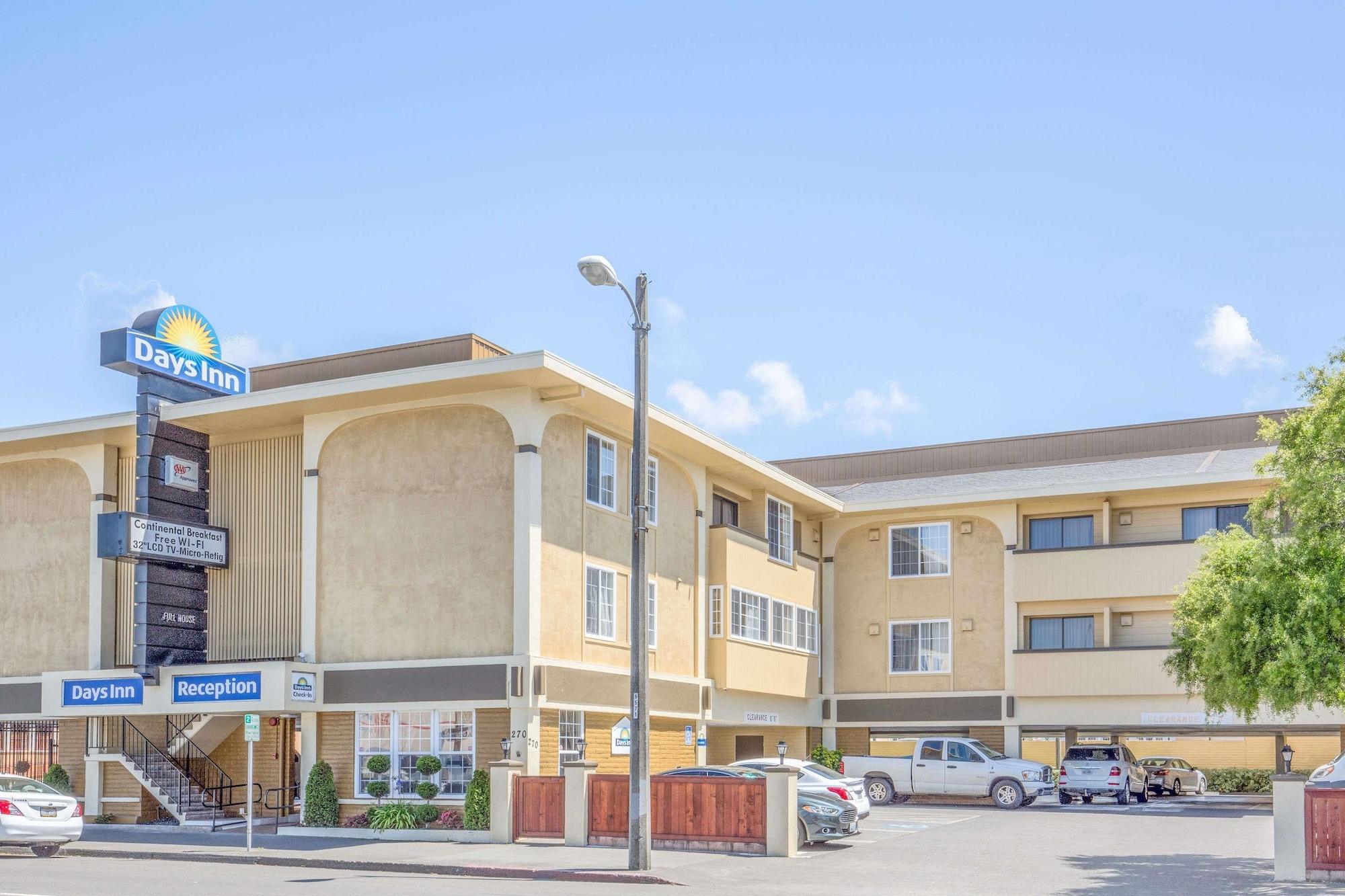 Varios Days Inn by Wyndham Eureka CA