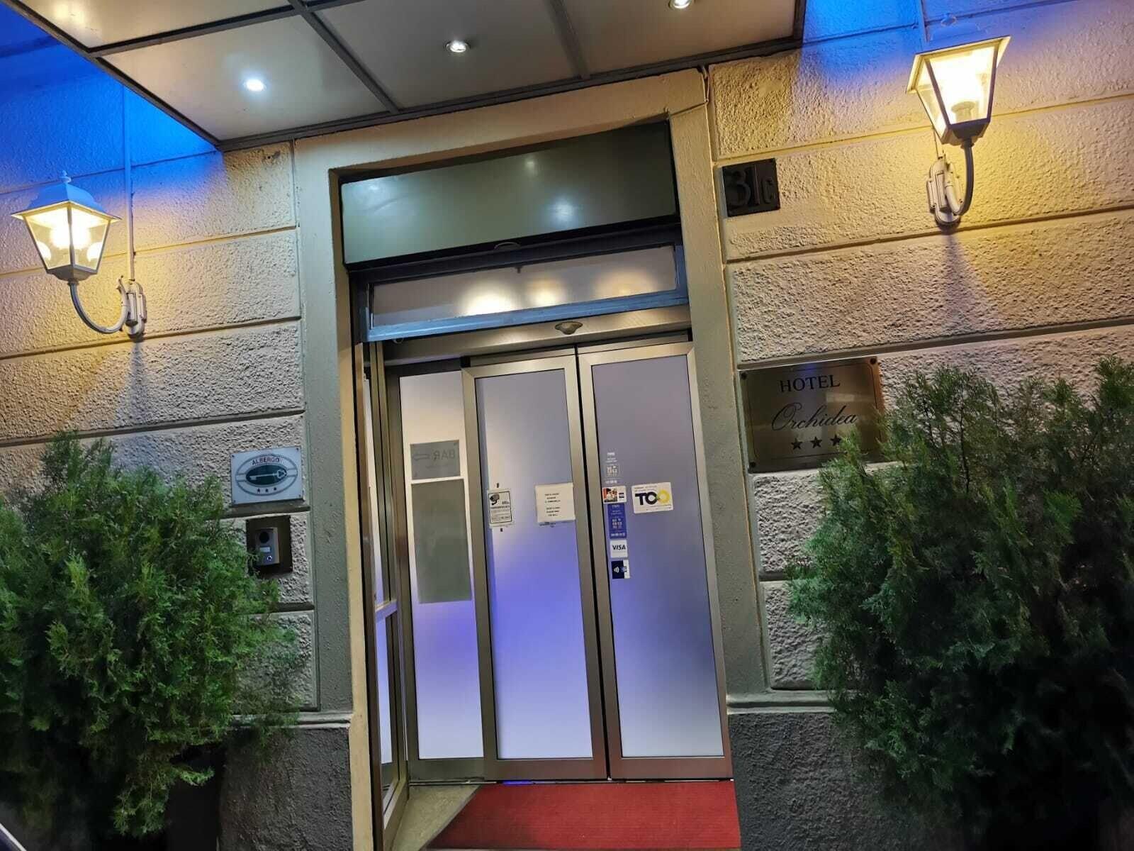 Vista Exterior Hotel Orchidea