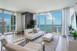 Arriendo temporal - Icon Brickell Miami- 2 Bedroom Condo With City and Water Views!