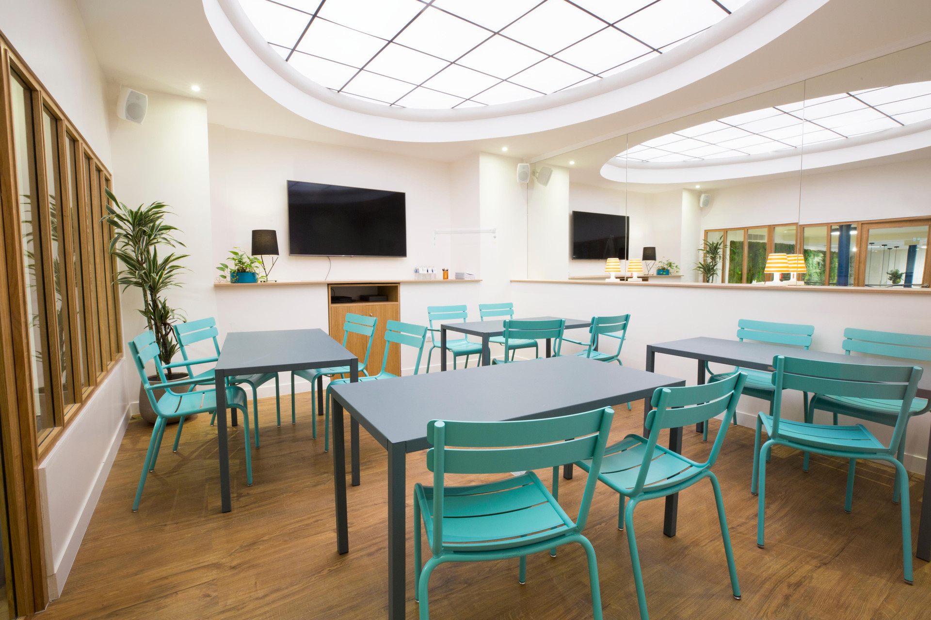 Sala de Reuniones The Playce Hotel & Bar by Happyculture