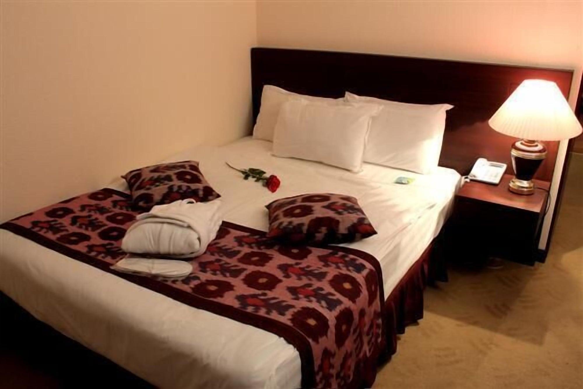 Habitación Hotel Uzbekistan
