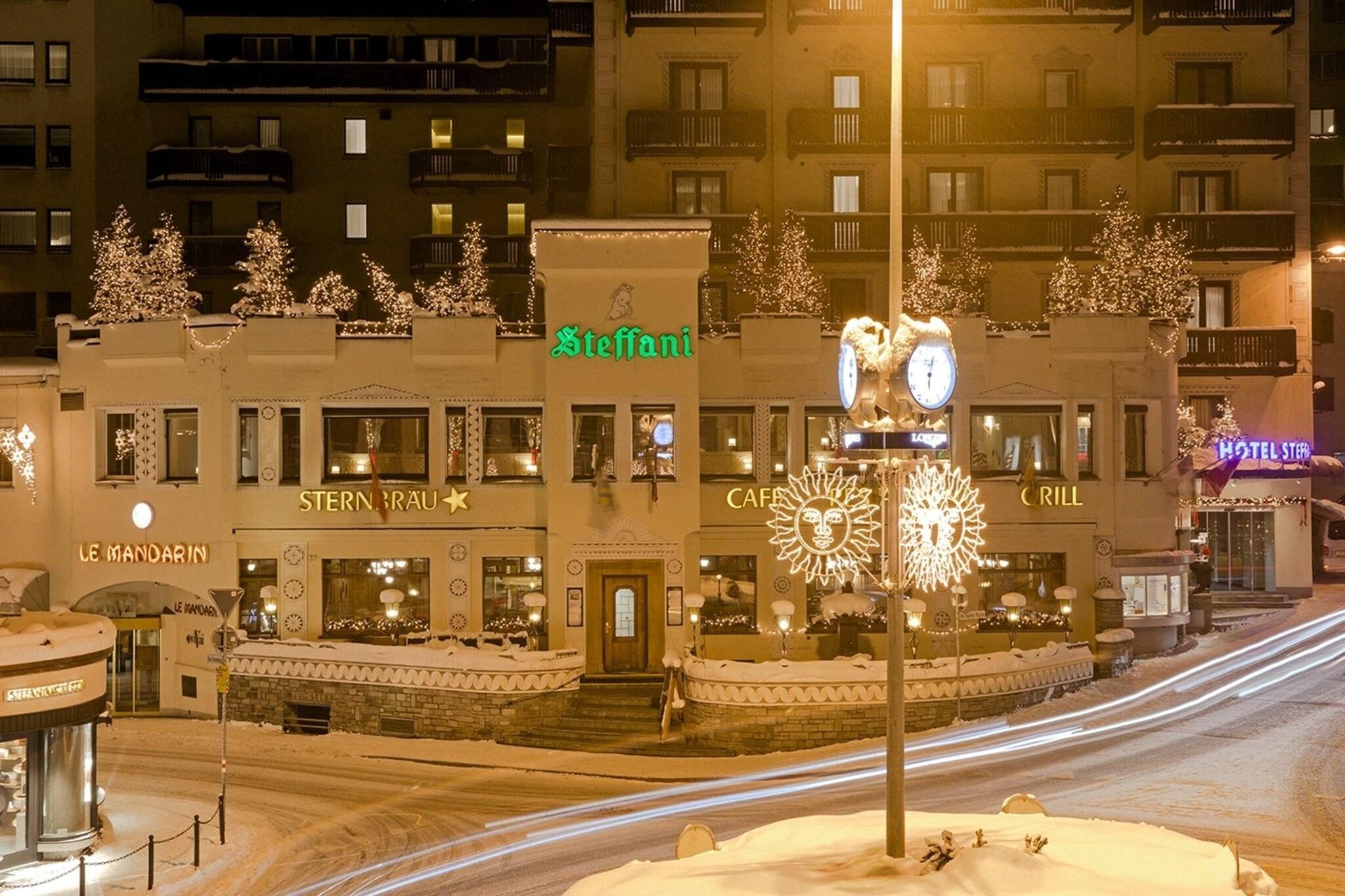 Vista Exterior Hotel Steffani