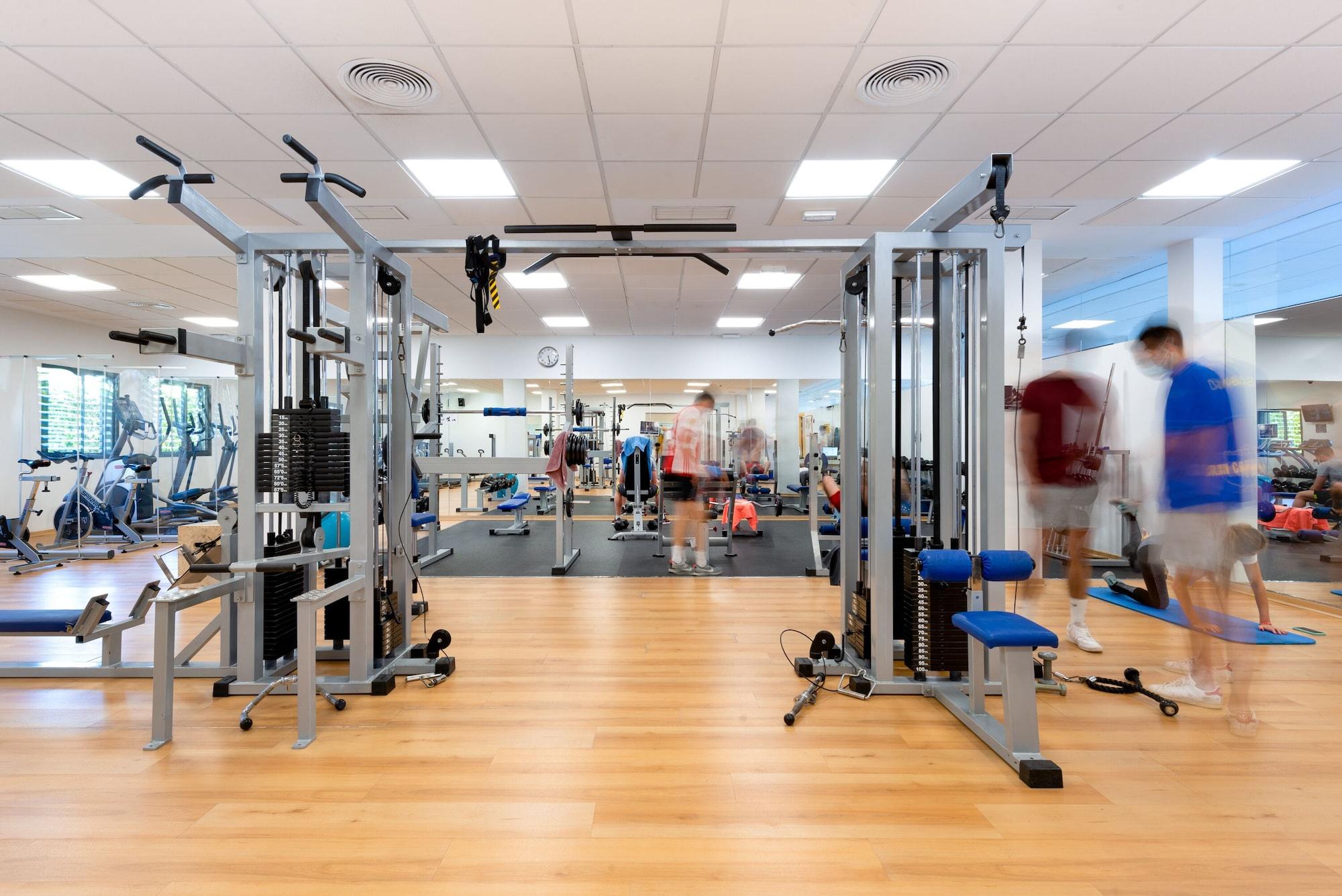 Gimnasio Micampus Rector Estanislao del Campo - Students Residence