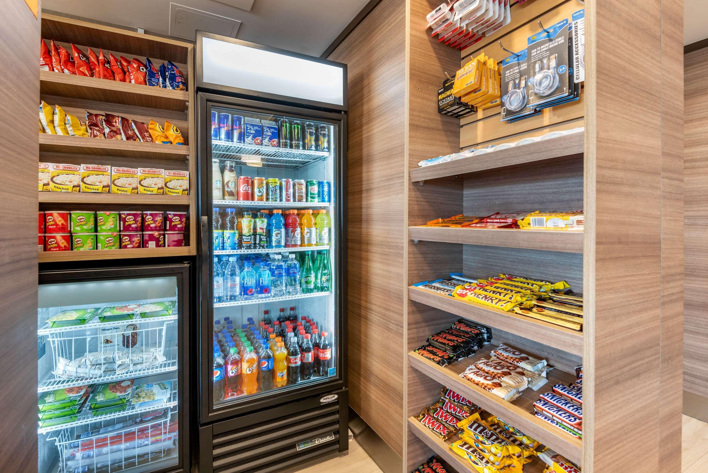 Vista Exterior Quality Inn & Suites Oakville