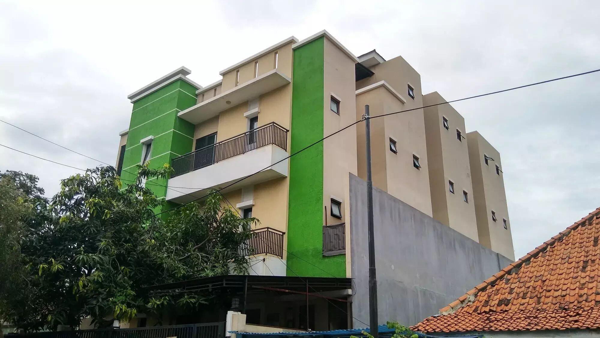Vista Exterior Cozy Residence Muwardi Jakarta