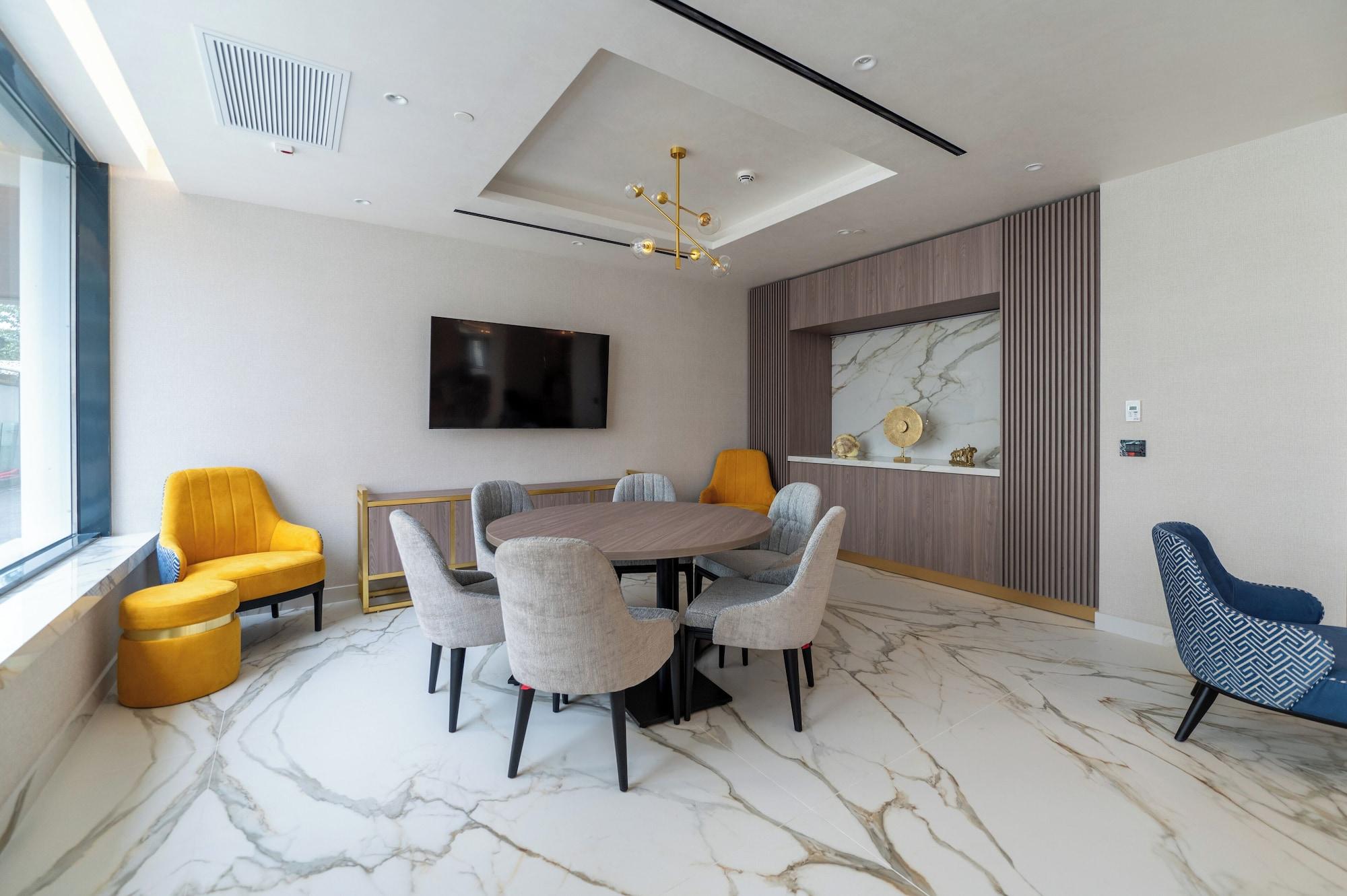 Vista Lobby Crowne Plaza Constanta Mamaia Beach by IHG