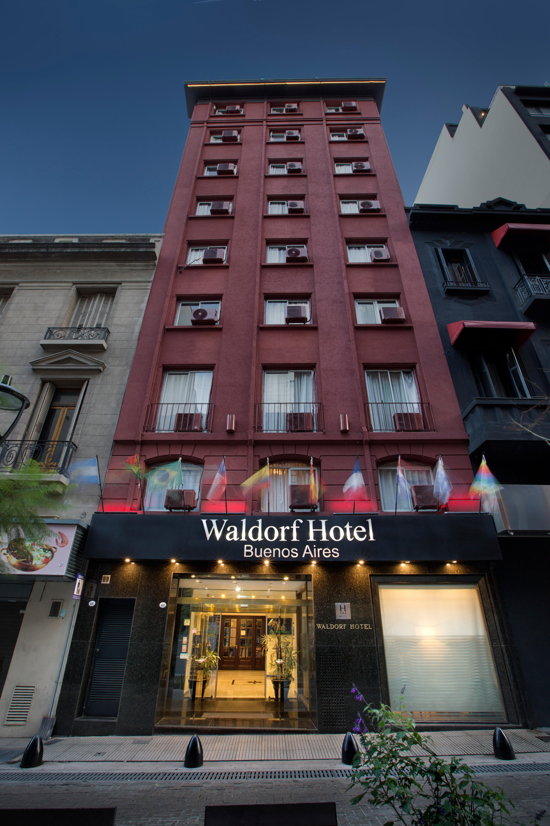 Vista Exterior Waldorf Hotel