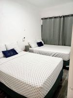 Alquiler Vacacional - Monarch Home 3-bedroom house in La Libertad with WiFi and AC