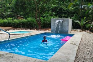 Alquiler Vacacional - Casa Frijolar · Nature & Surf · Walk to Beach & Town · Shared Pool + Skate Bowl