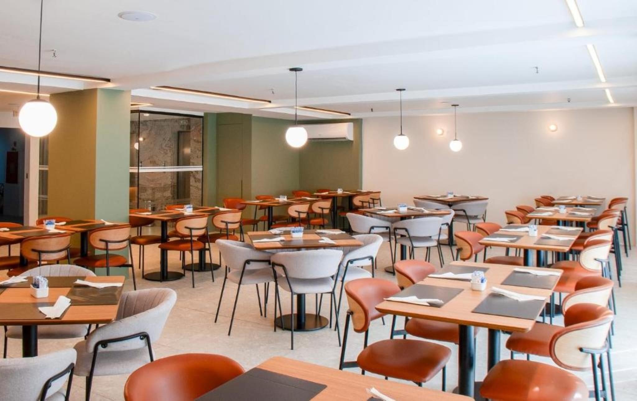 Restaurant Regency Copacabana Hotel