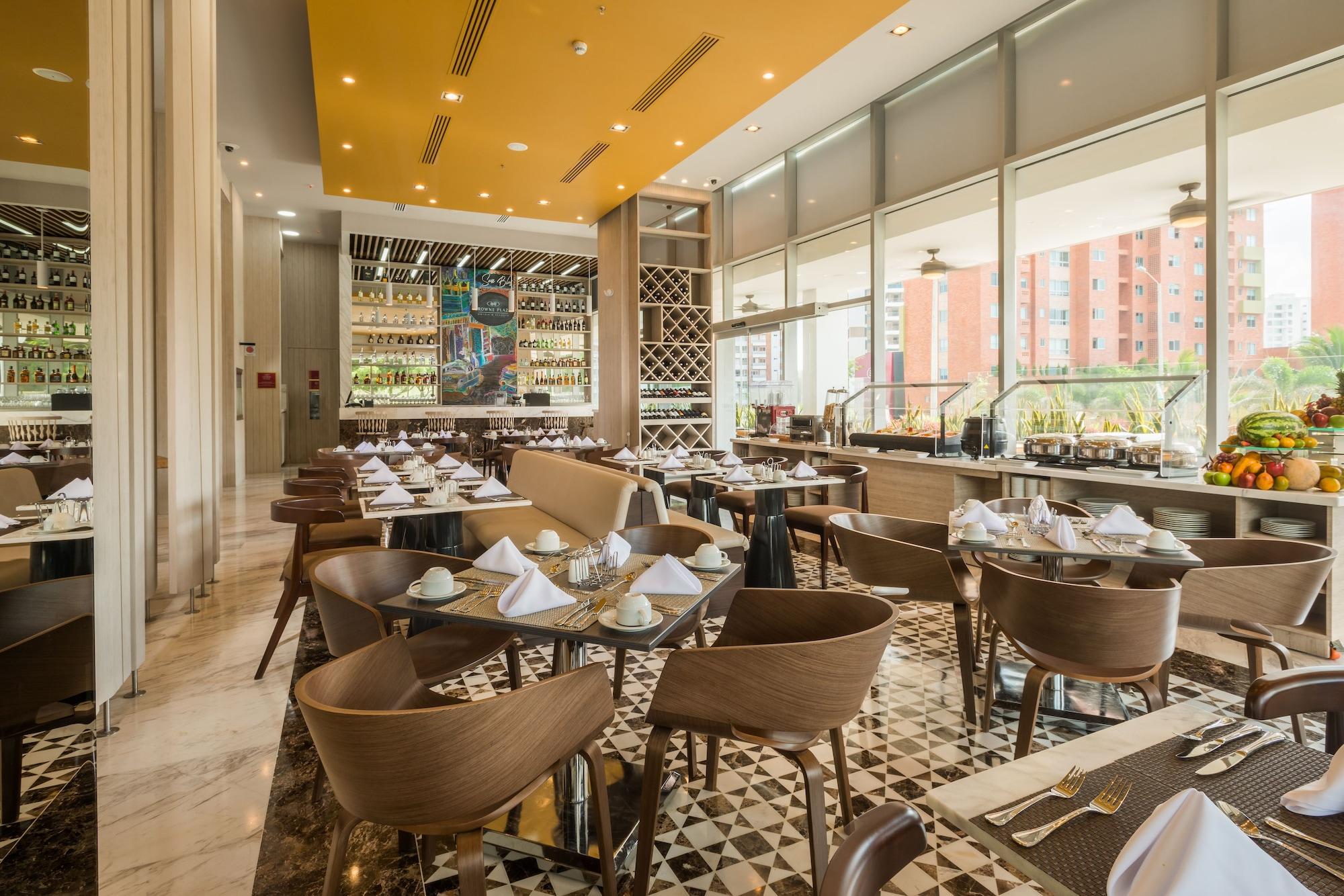 Restaurant Crowne Plaza Barranquilla by IHG
