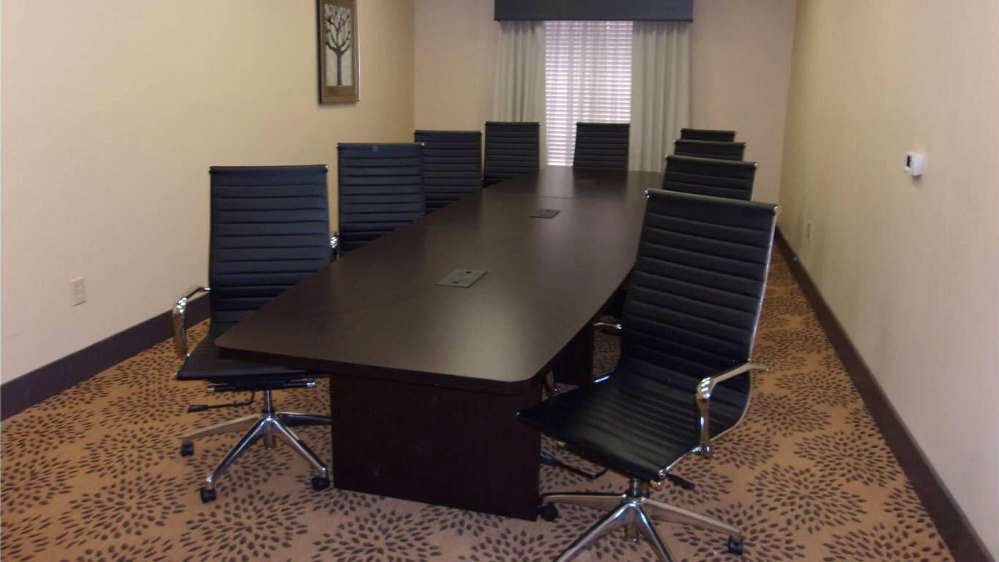Sala de Reuniones Holiday Inn Express Hotel & Suites Goldsboro - Base Area by IHG