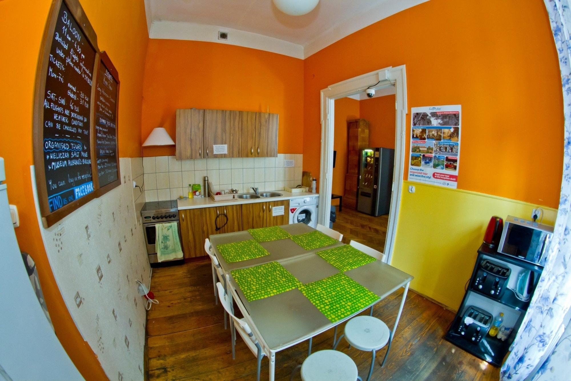 Restaurant B Movie Guest Rooms