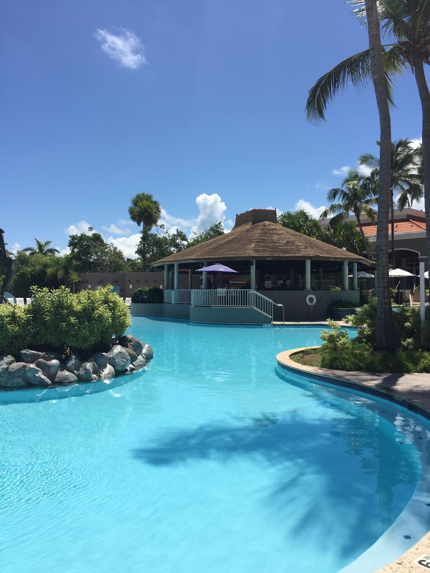 Restaurant Aquarius Vacation Club at Dorado del Mar