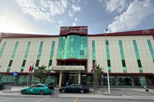 Alojamiento - Meral Crown Hotel