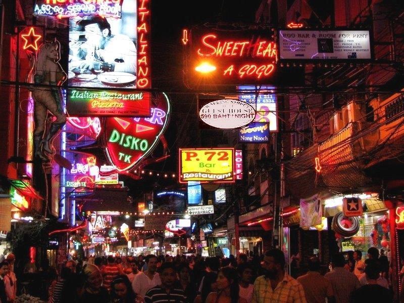 Vista Exterior Walking Street Guest House