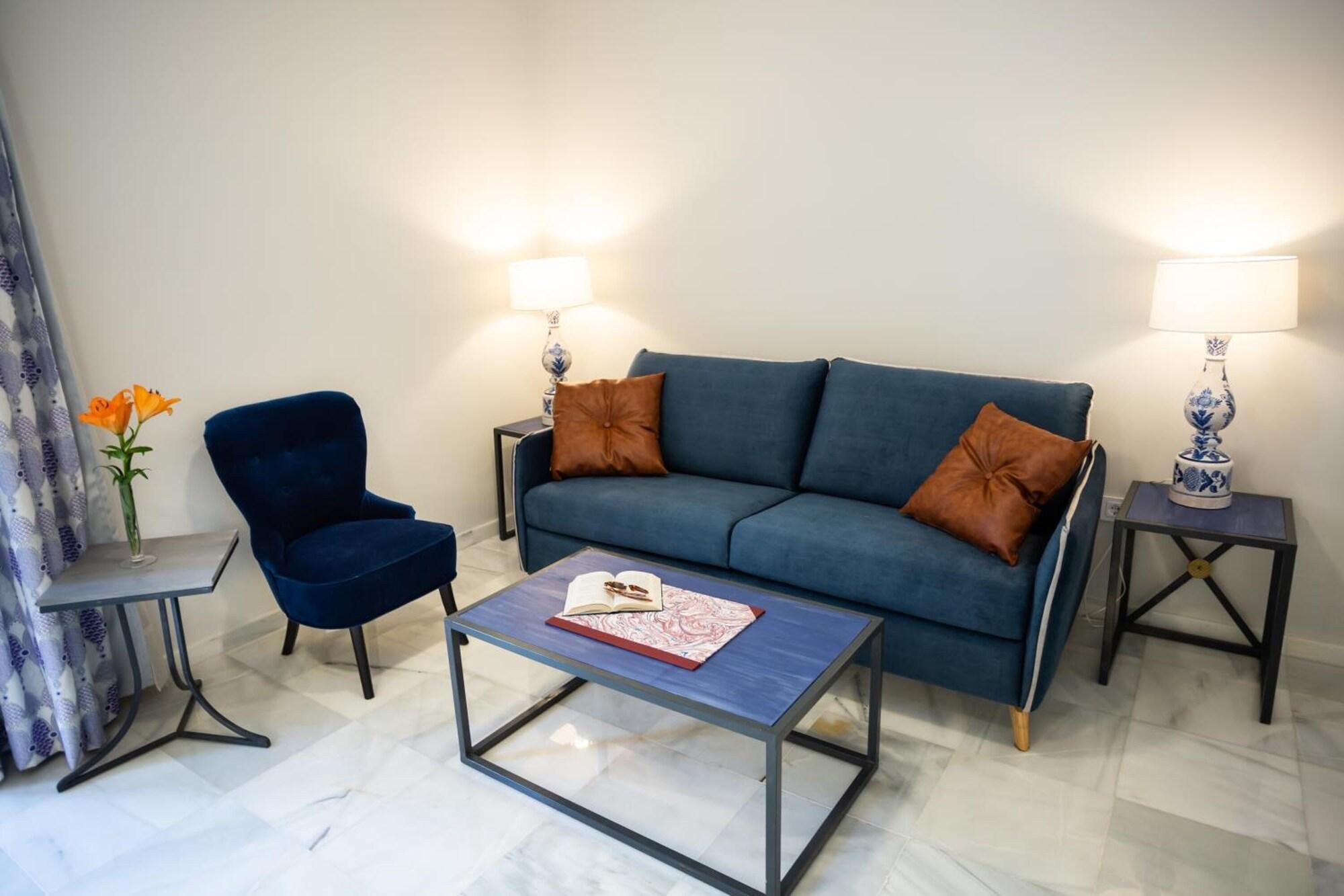 Equipamiento de Habitación Plazuela del Carbón Suites