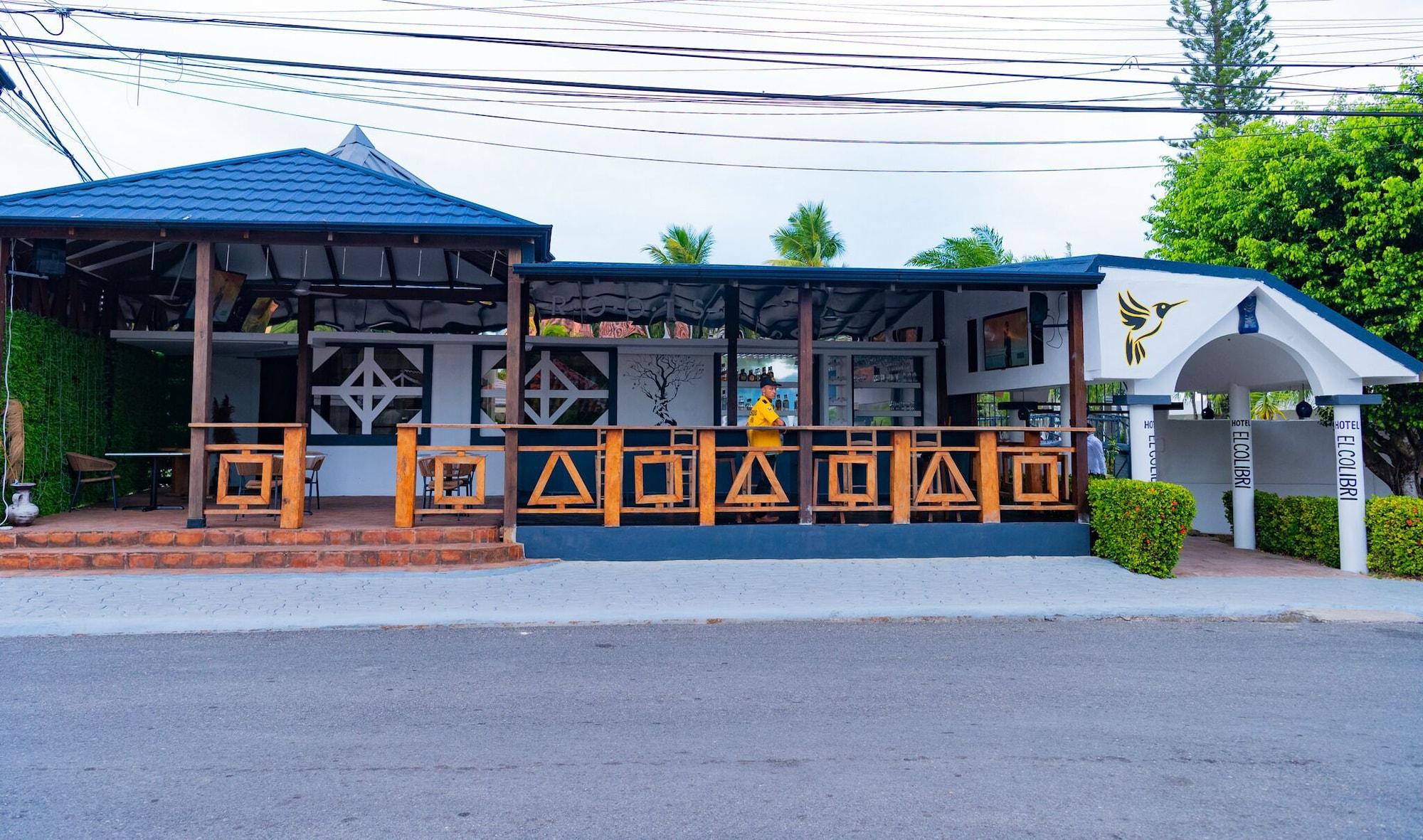 Vista Exterior El Colibri Hotel