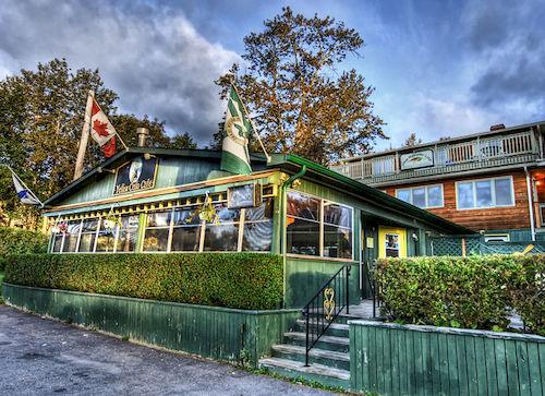 Vista Exterior Green Highlander Lodge