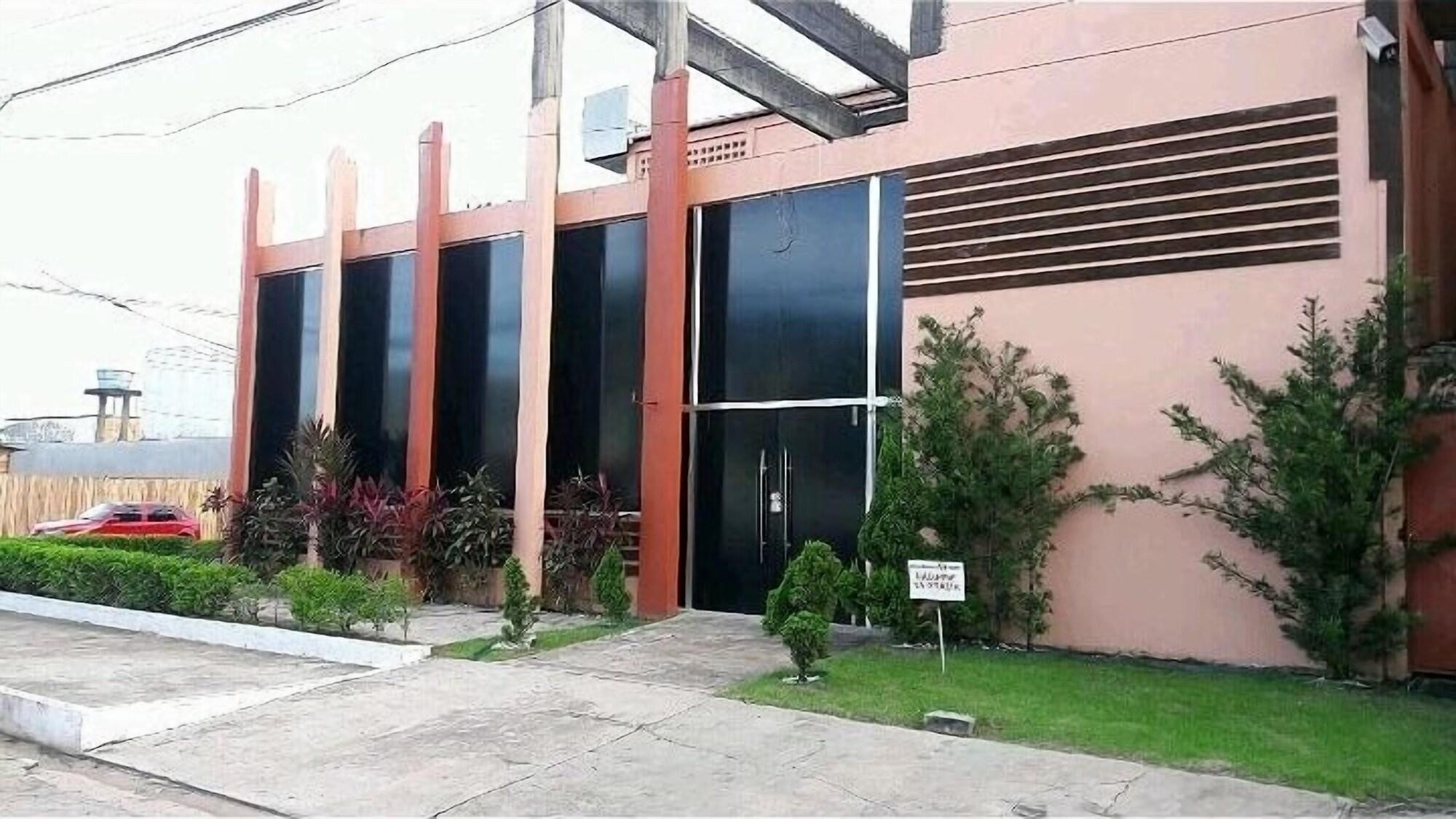 Vista Exterior Equatorial Hotel