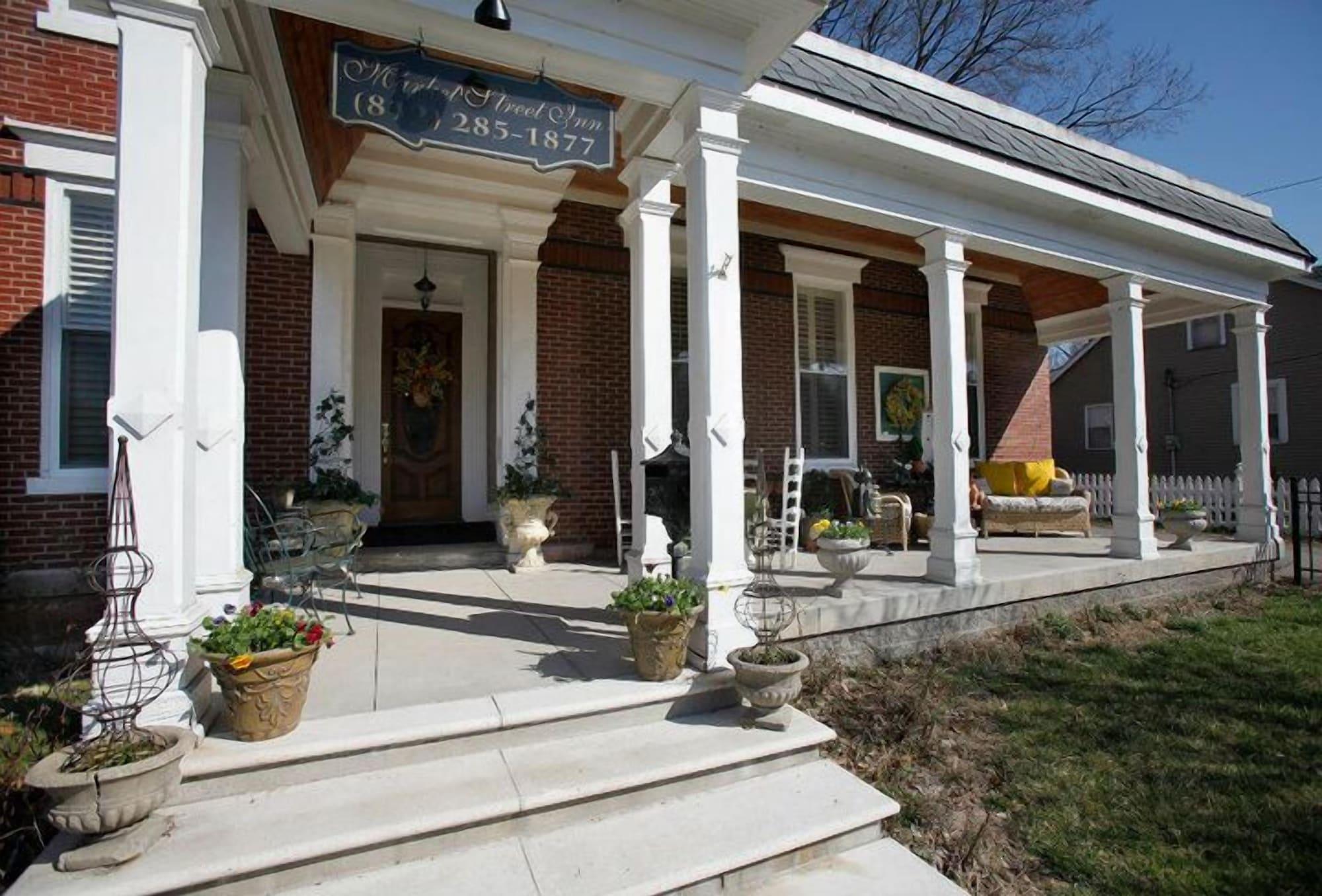 Varios Market Street Inn