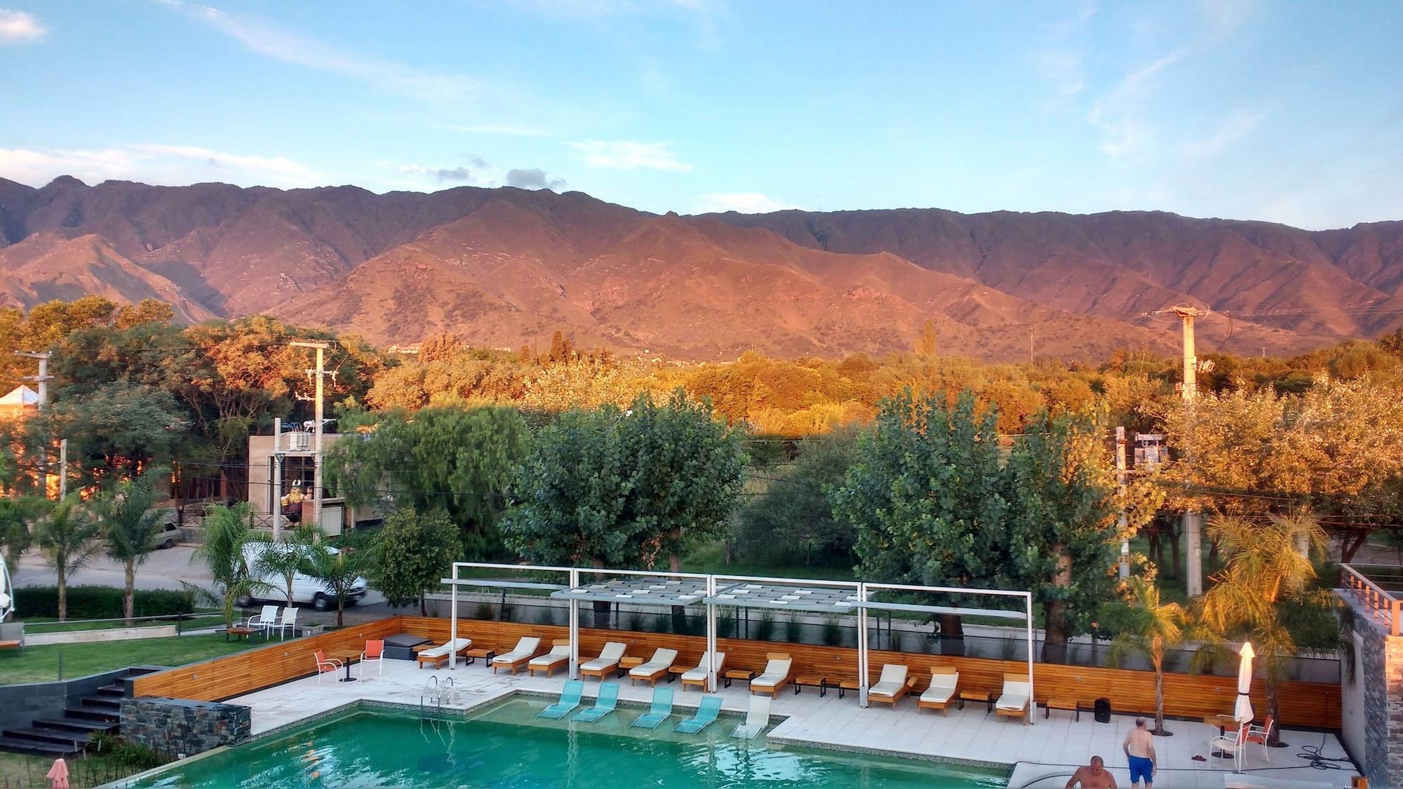 Varios Altos de Merlo Suites