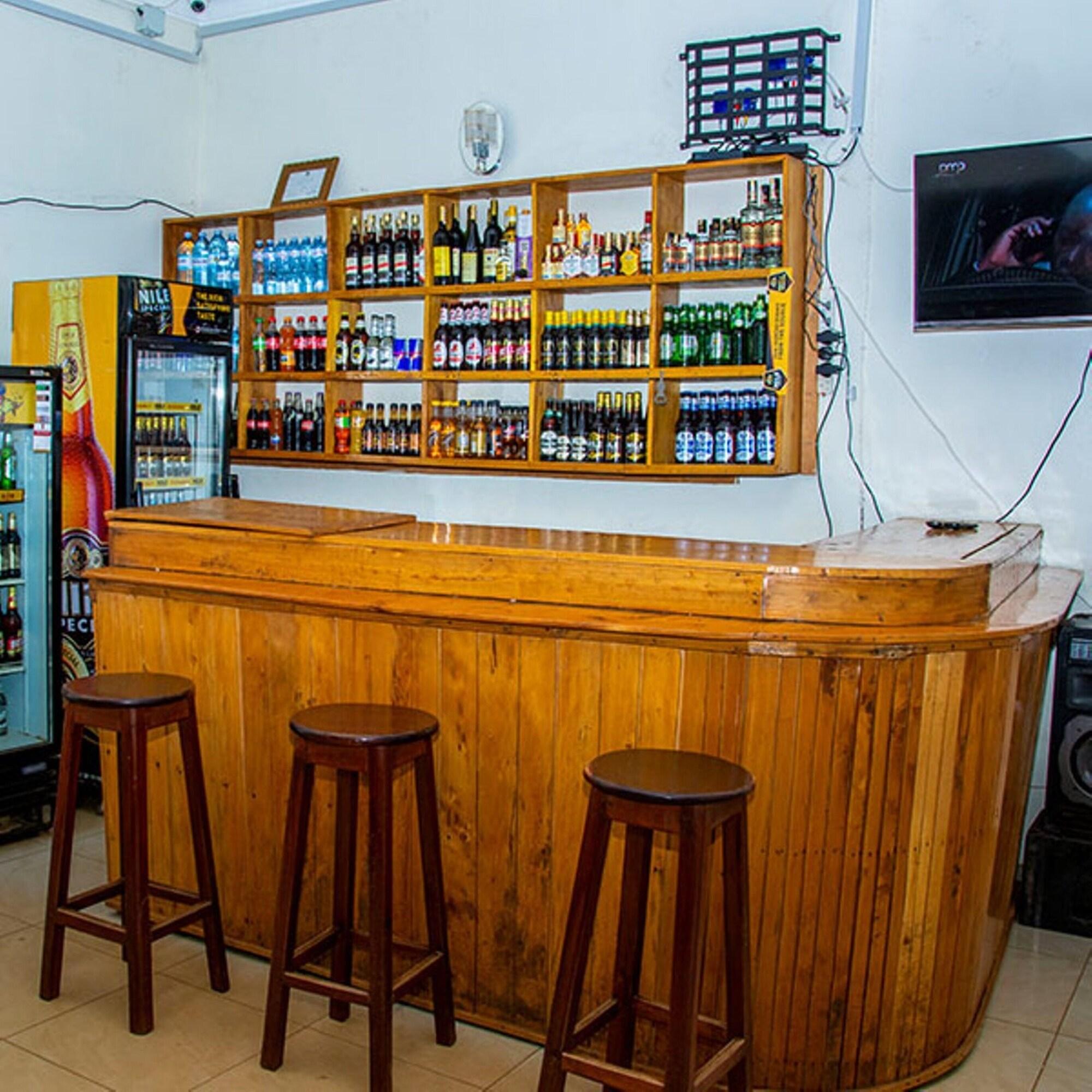 Bar/Salón Flonico Hotel