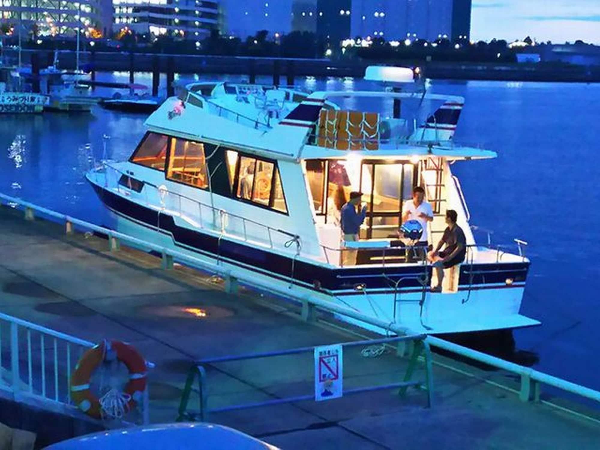 Instalaciones Recreativas HULL Osaka Hokko Marina