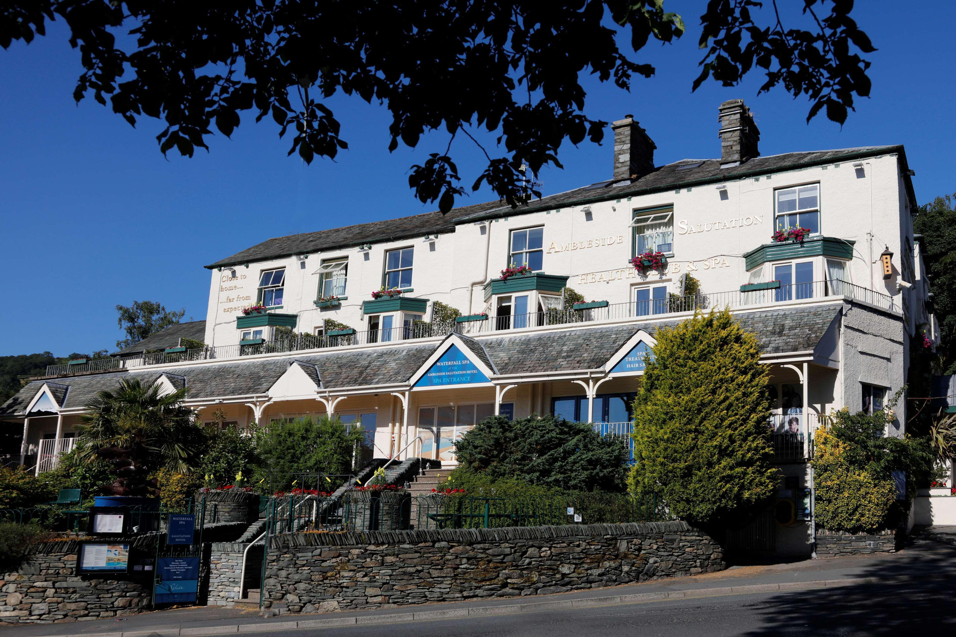 Vista Exterior Ambleside Salutation Hotel & Spa, World Hotel Distinctive