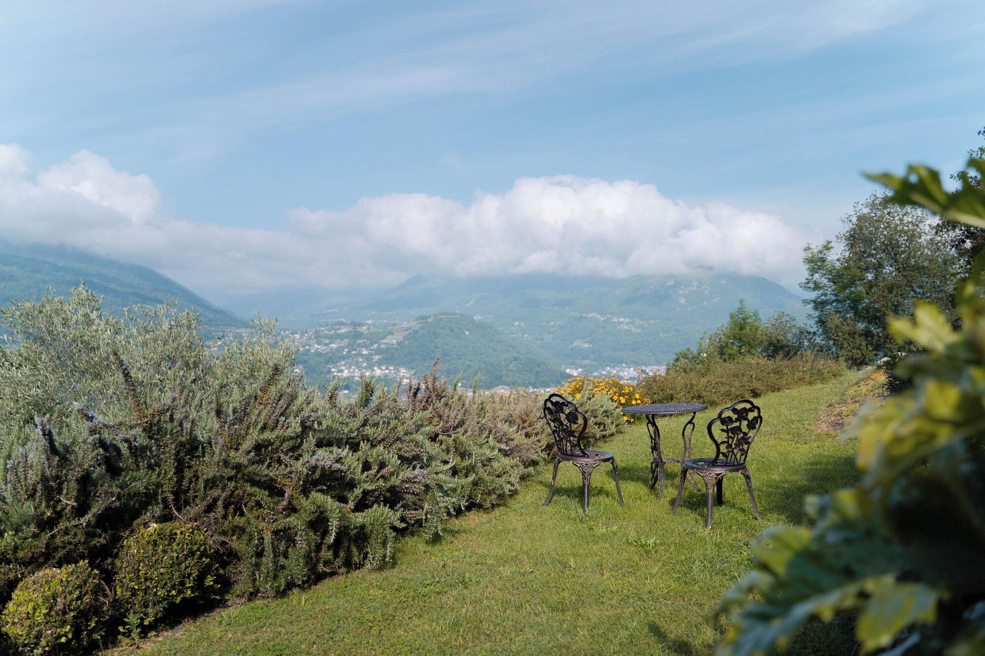 Vista Exterior Lodge du Hautacam