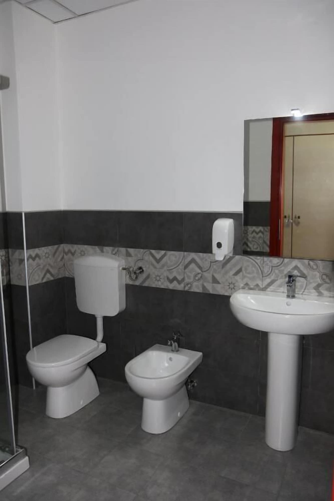 Equipamiento de Habitación Student's Hostel San Leonardo