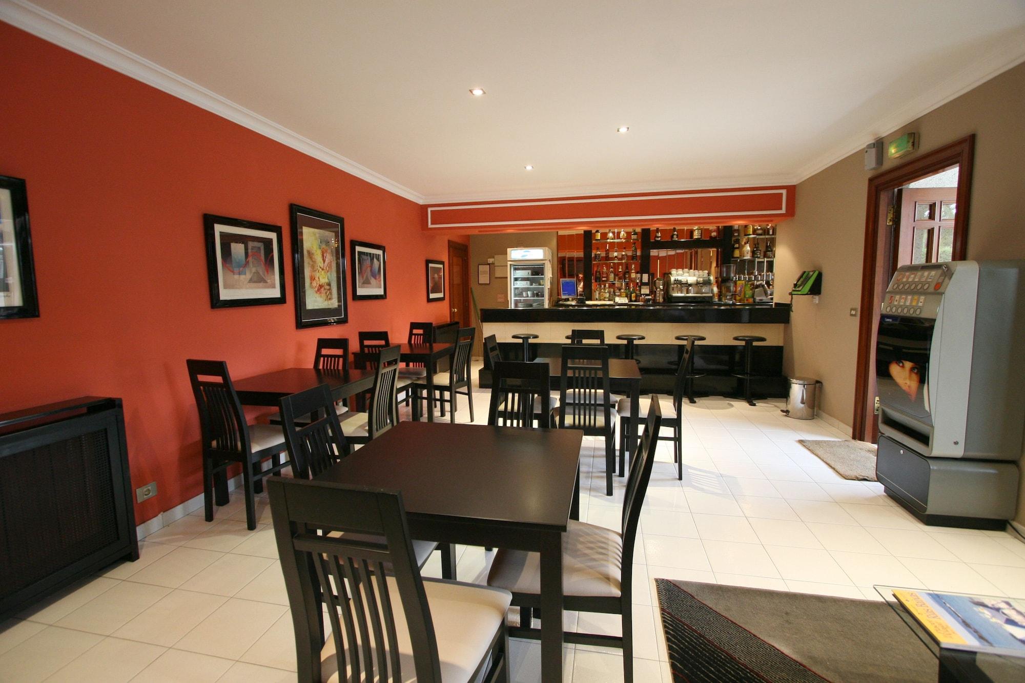 Bar/Salón Motel Aeropuerto