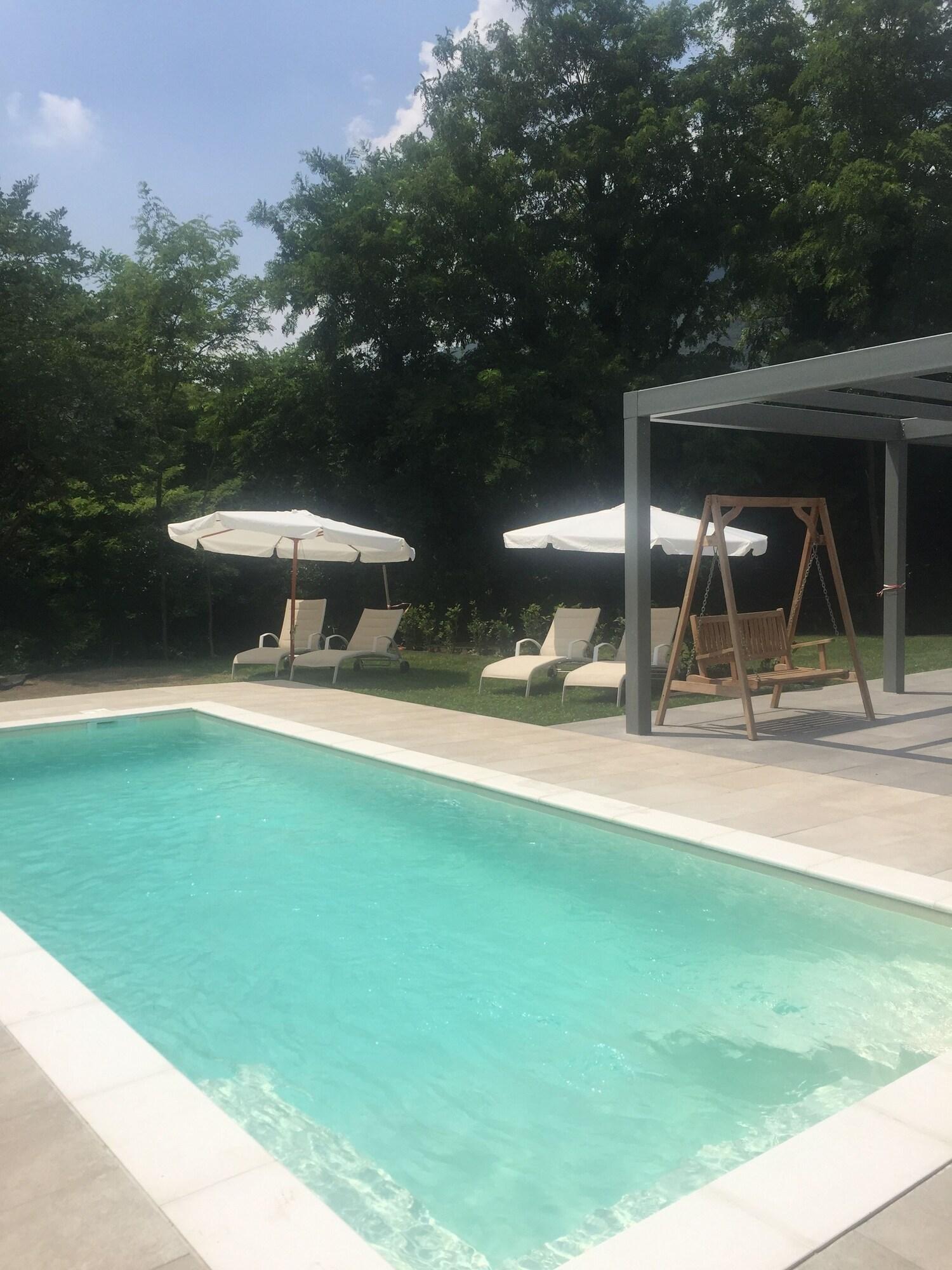 Varios Pove 2.4 Hotel