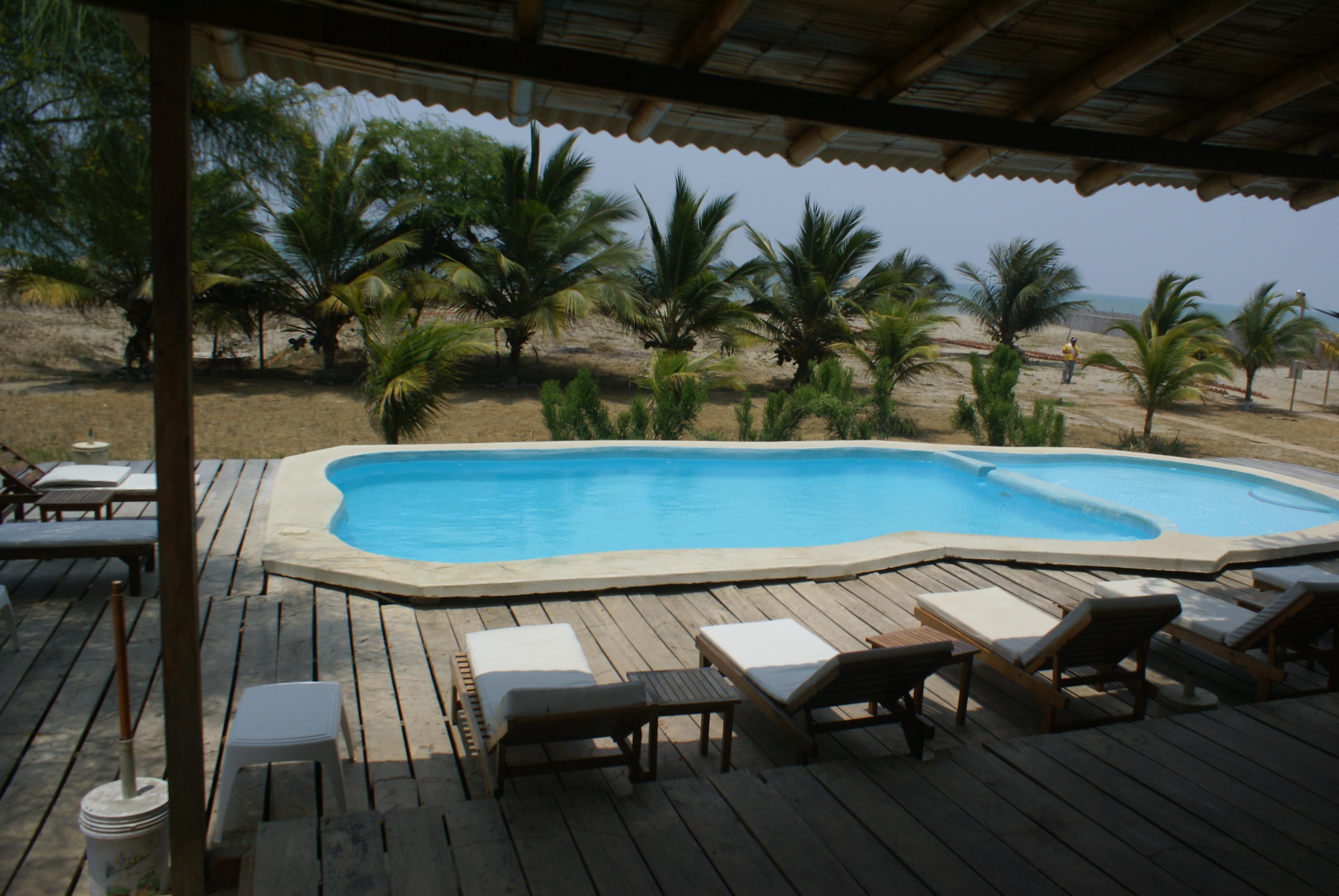 Vista Piscina Alojamiento El Delfin